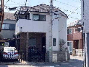 足立区　外壁塗装・屋根カバー・雨樋交換工事　外壁のカラーに大満足！セネターの断熱性も実感
