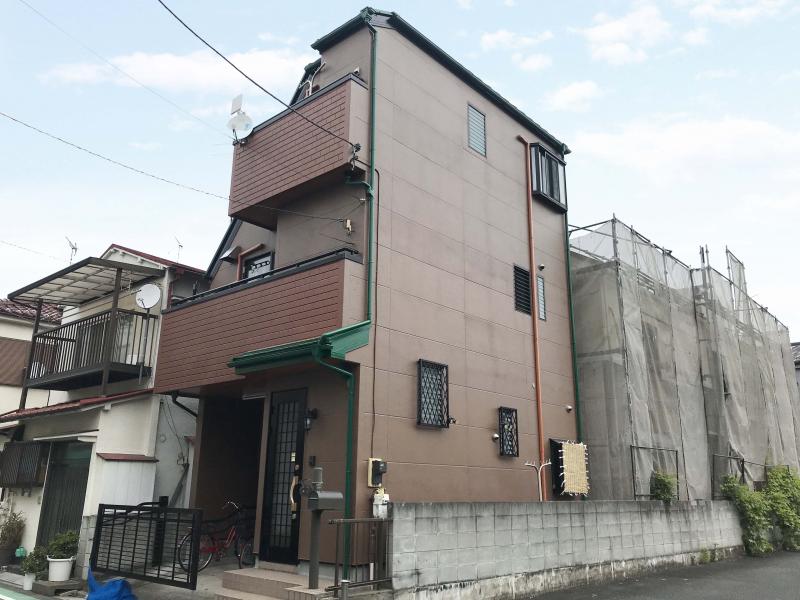 外壁吹き付け・屋根塗装工事