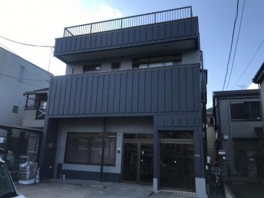 足立区 外壁塗装工事 ネイビーグレーでシックにイメージチェンジ!