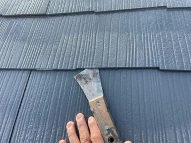 屋根塗装工事に重要な工程、「縁切り作業」についてご紹介します！