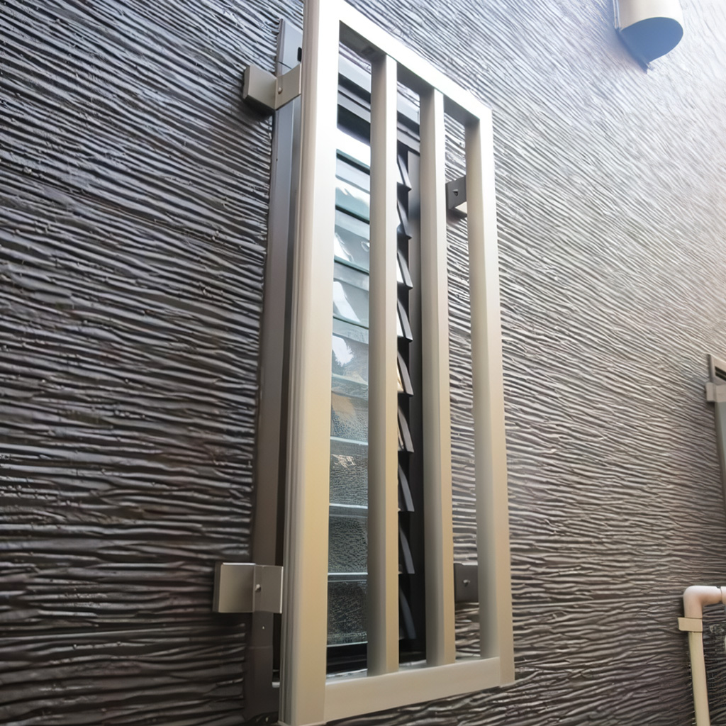 窓まわりの防犯対策（面格子）の施工イメージ